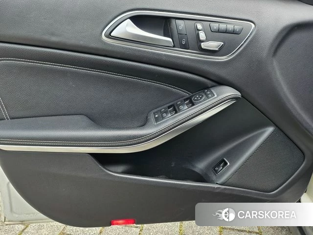 Mercedes-Benz GLA-Class X156 2019 Белый из Кореи, фото 5