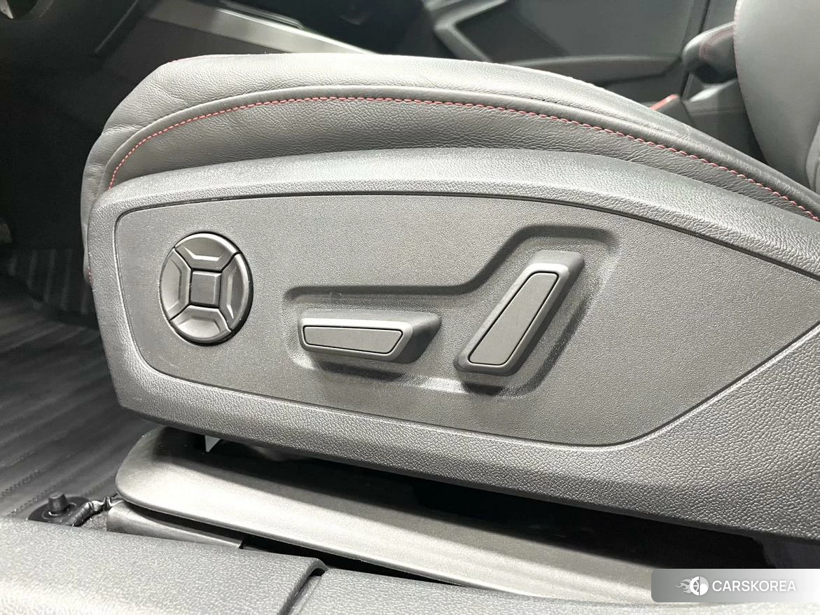 Audi A3 2021 Красный из Китая, фото 5
