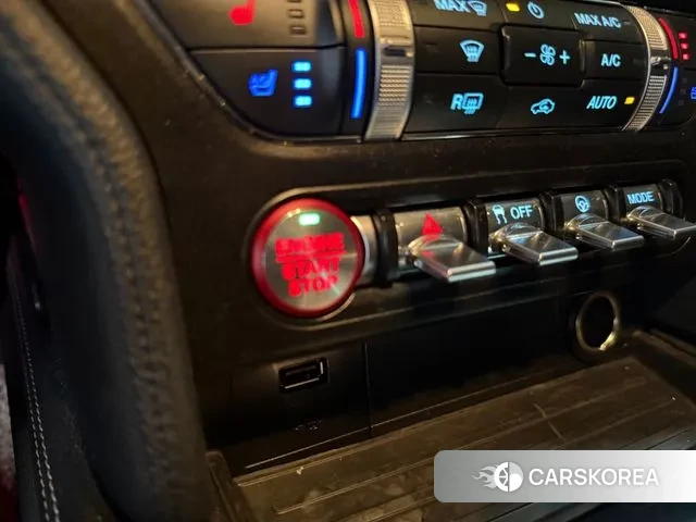 Ford Mustang 2019 Черный из Кореи, фото 5