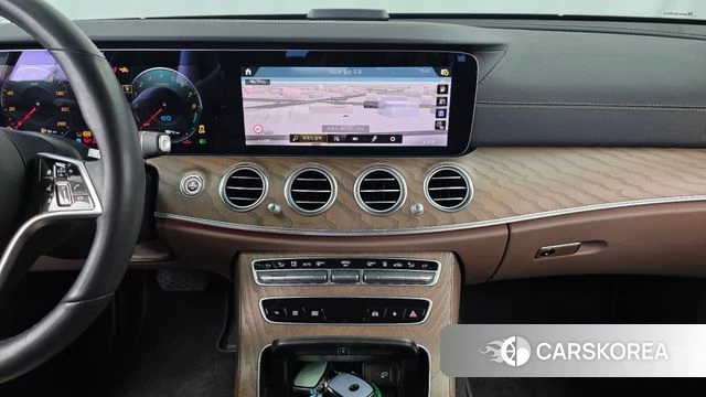 Mercedes-Benz E-Class W213 2021 Серый из Кореи, фото 5