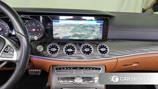 Mercedes-Benz E-Class W213 2018 Белый из Кореи, фото 5