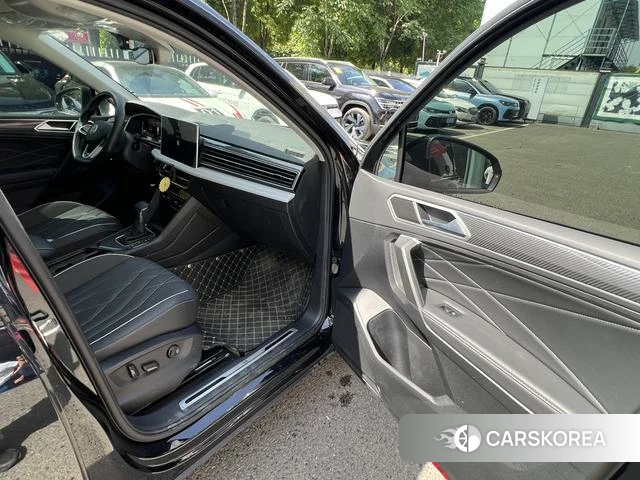 Volkswagen Tiguan L 2023 Черный из Китая, фото 5