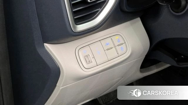 Hyundai Venue 2022 Белый из Кореи, фото 5