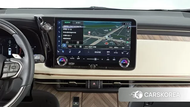 Lexus LM Second Generation 2024 Белый из Кореи, фото 5