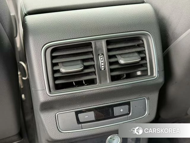 Audi Q5L 2022 Черный из Китая, фото 5