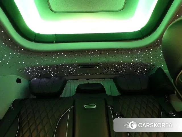 Mercedes-Benz V-Class 2023 Белый из Кореи, фото 5