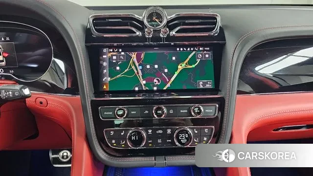 Bentley Bentayga 2023 Черный из Кореи, фото 5