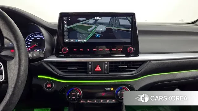 Kia The New K3 2nd generation 2021 Белый из Кореи, фото 5