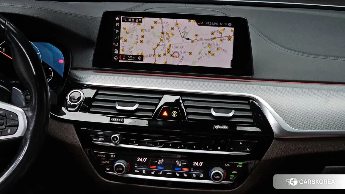 BMW 5 Series (G30) 2019 Серебристо-серый из Кореи, фото 5