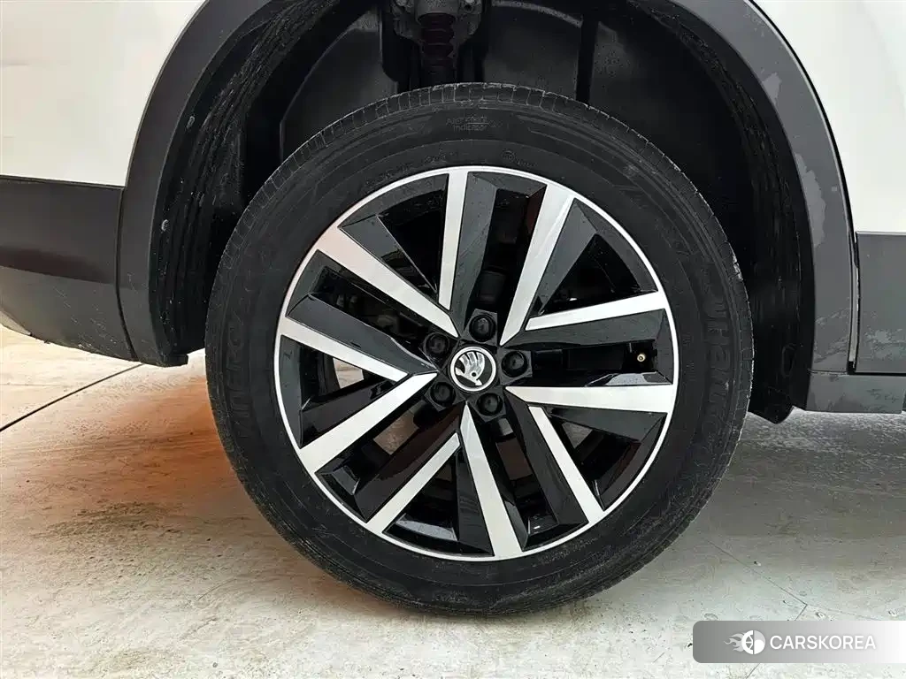 Skoda Kamiq 2022 Белый из Китая, фото 5