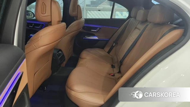 Mercedes-Benz E-Class W214 2025 Белый из Кореи, фото 5