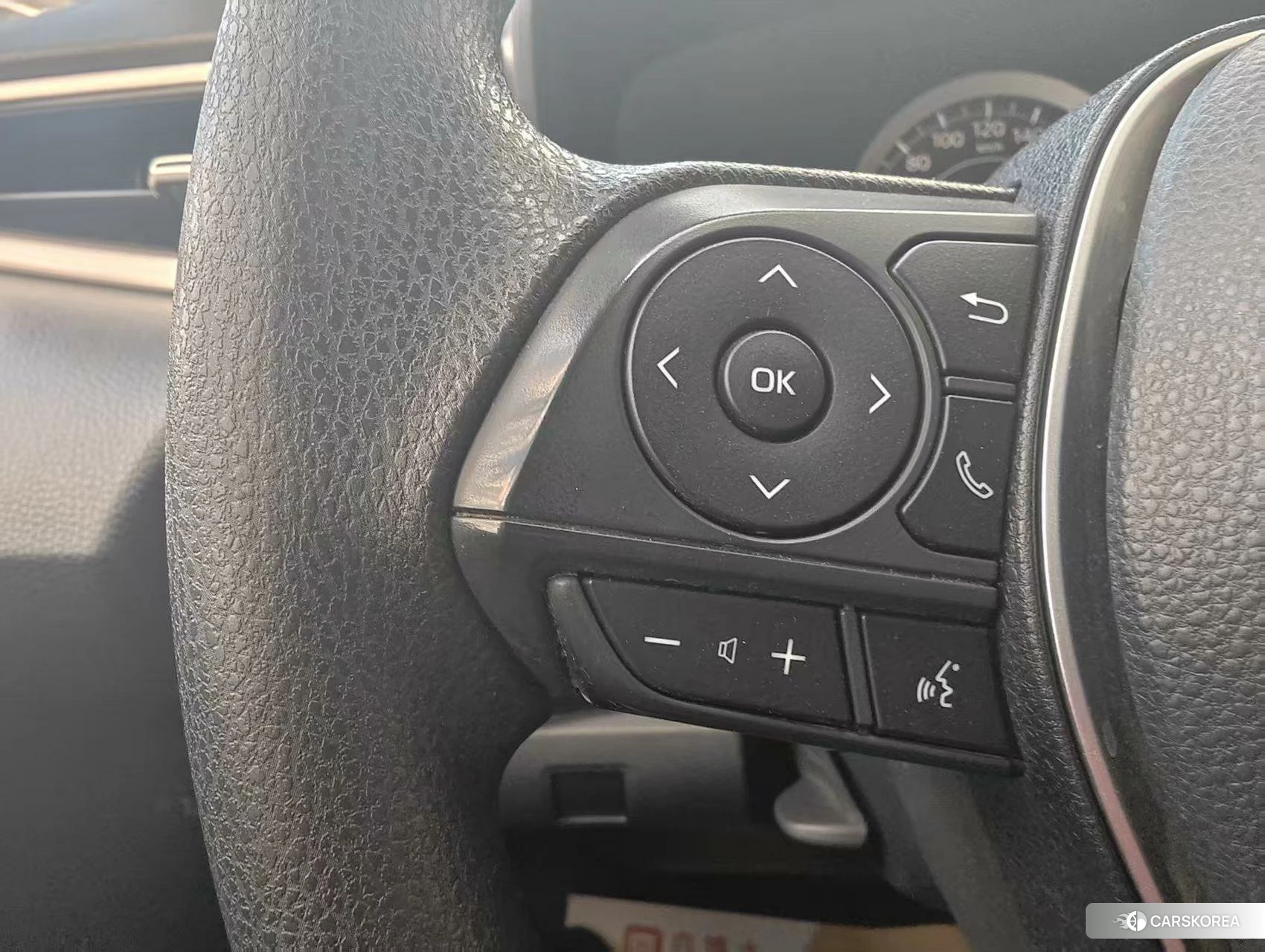 Toyota Corolla 2023 Белый из Китая, фото 5