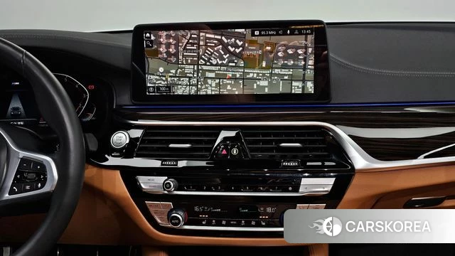 BMW 5 Series (G30) 2020 Белый из Кореи, фото 5