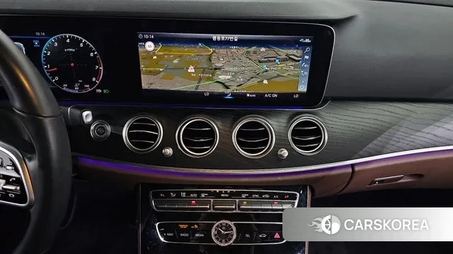 Mercedes-Benz E-Class W213 2020 Белый из Кореи, фото 5