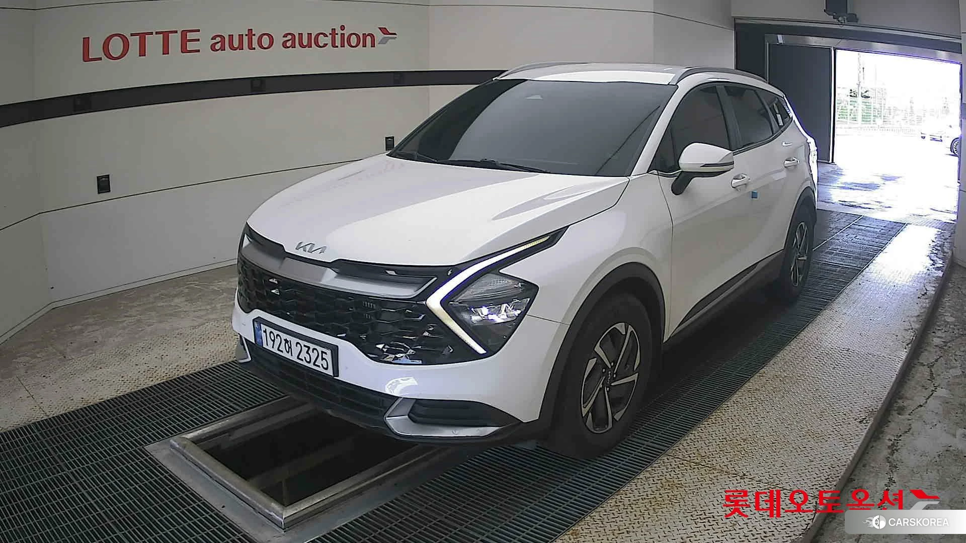Kia Sportage Hybrid 2023 Snow White Pearl (optional) из Кореи, фото 5