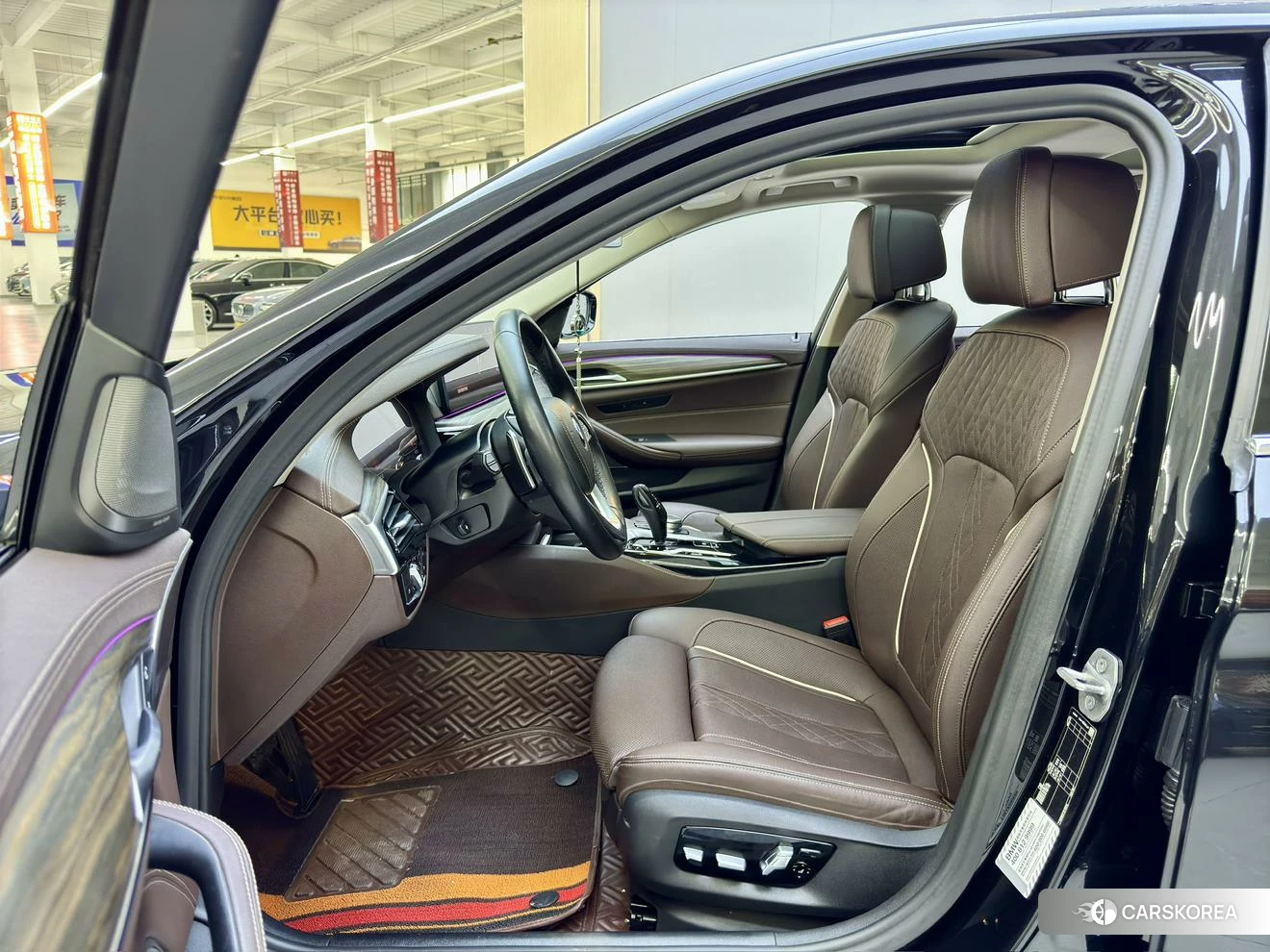 BMW 5 series 2022 Черный из Китая, фото 5