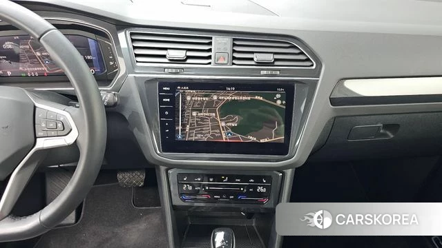 Volkswagen Tiguan second Generation 2024 Белый из Кореи, фото 5