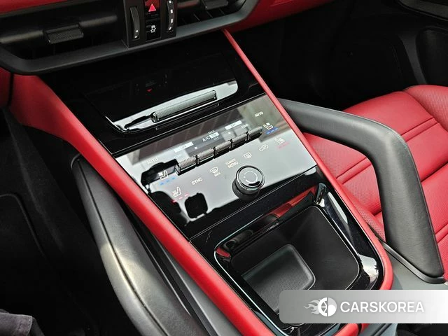 Porsche Cayenne (PO536) 2024 Жемчужный цвет из Кореи, фото 5