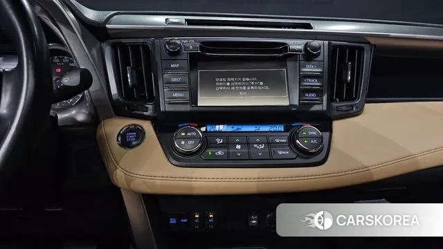 Toyota RAV4 2018 Песочный из Кореи, фото 5