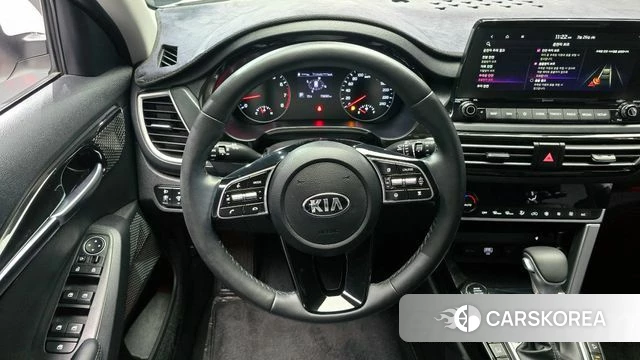 Kia Seltos 2021 Белый из Кореи, фото 5