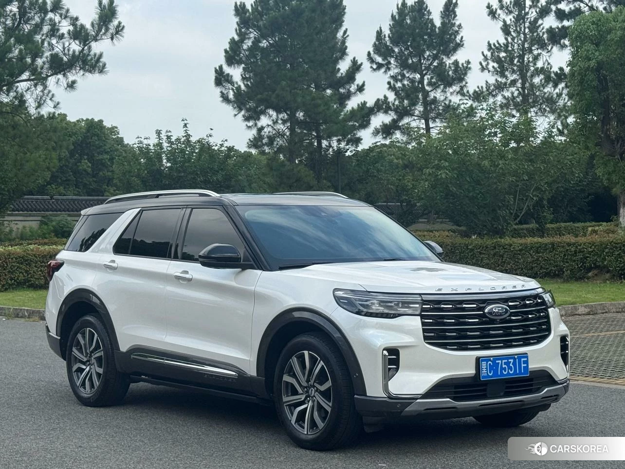 Ford Explorer 2022 Белый из Китая, фото 5