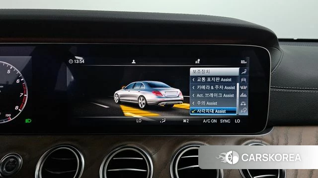 Mercedes-Benz E-Class W213 2018 Белый из Кореи, фото 5