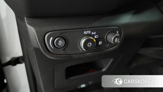 Chevrolet (GM Daewoo) Trailblazer 2021 Белый из Кореи, фото 5