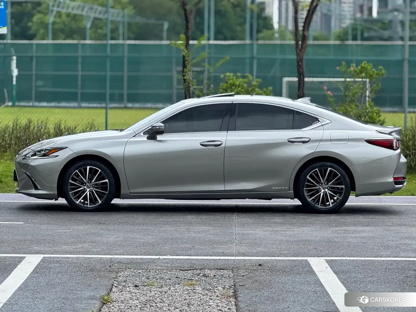 Lexus ES 2022 Silver/gray из Китая, фото 5