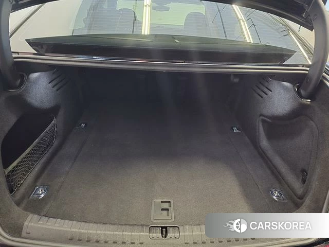 Audi A6L 2022 Черный из Китая, фото 5
