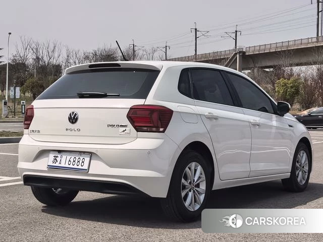 Volkswagen Polo 2022 Белый из Китая, фото 5