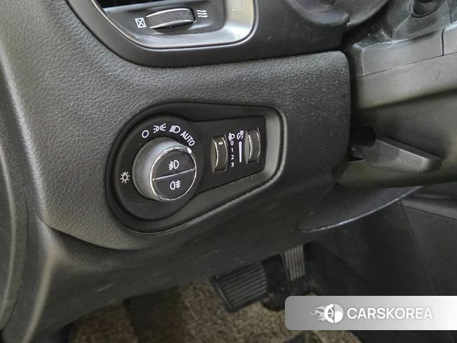 Jeep Renegade 2021 Серебристо-серый из Кореи, фото 5