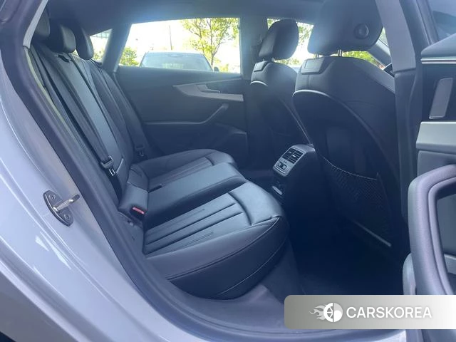 Audi A5 2025 Белый из Китая, фото 5