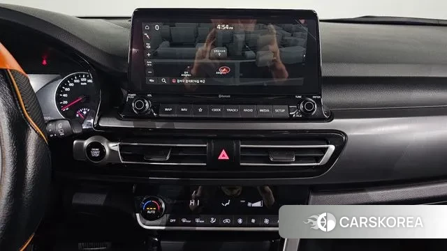 Kia Seltos 2022 Белый из Кореи, фото 5