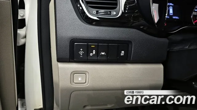 Kia The New Carnival 2018 Белый из Кореи, фото 5