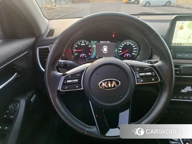 Kia Seltos 2019 Белый из Кореи, фото 5
