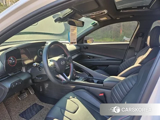 Hyundai The New Avante Hybrid (CN7) 2023 Белый из Кореи, фото 5