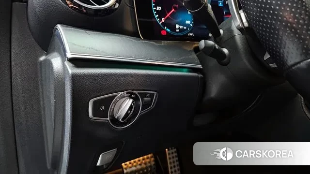 Mercedes-Benz E-Class W213 2021 Синий из Кореи, фото 5