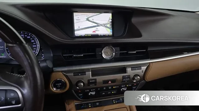 Lexus New ES300h 2018 Черный из Кореи, фото 5