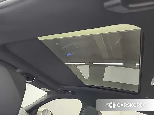 BMW 5 Series (G60) 2024 Белый из Кореи, фото 5