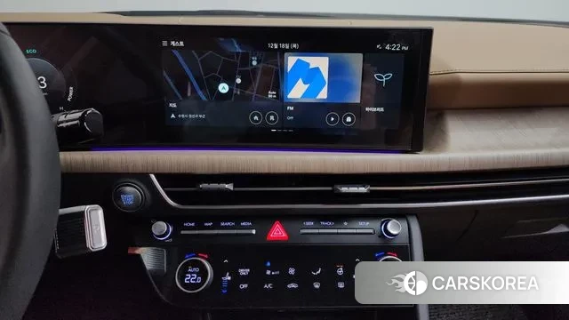 Hyundai Sonata D Edge Hybrid (DN8) 2024 Светло-серебряный цвет из Кореи, фото 5