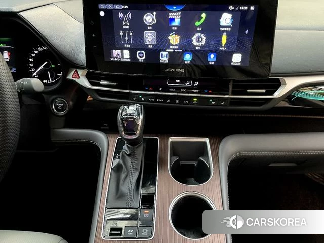 Toyota Grevia 2025 Белый из Китая, фото 5