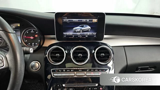 Mercedes-Benz C-Class W205 2018 Белый из Кореи, фото 5