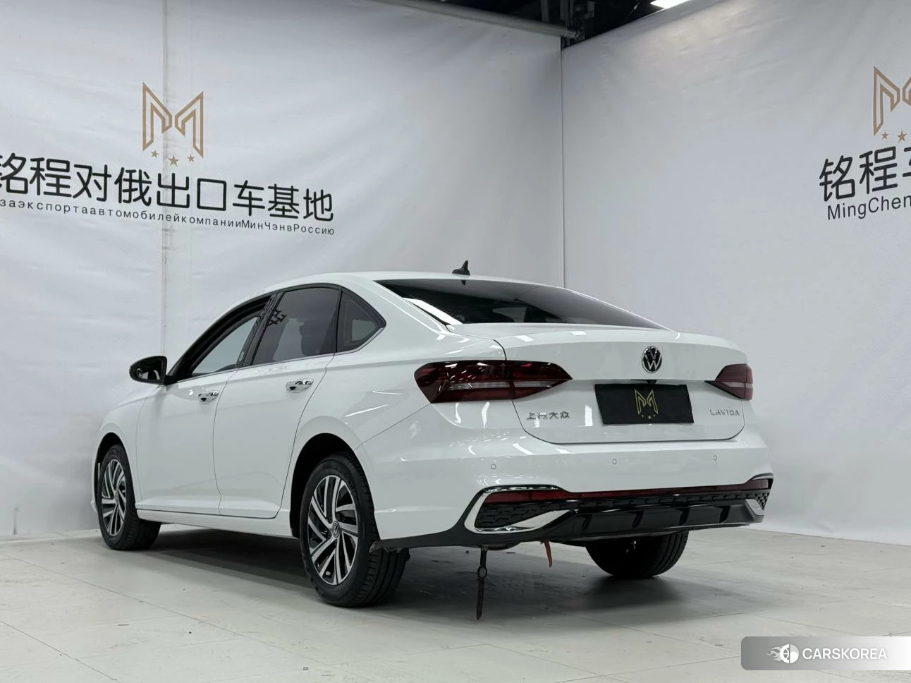 Volkswagen Lavida 2023 Белый из Китая, фото 5