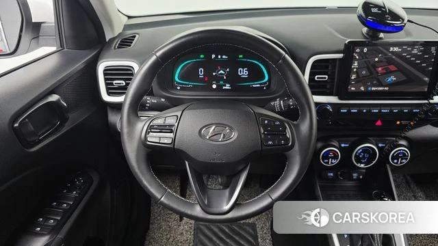 Hyundai Venue 2023 Белый из Кореи, фото 5