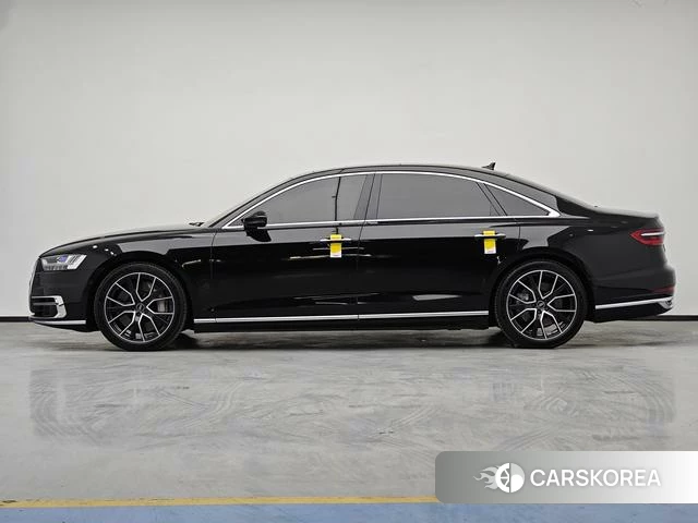Audi A8 2022 Черный из Китая, фото 5