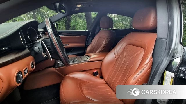 Maserati Quattroporte 2018 Черный из Кореи, фото 5