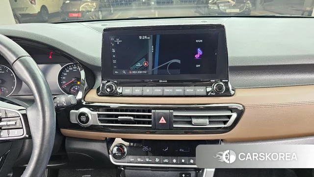 Kia Seltos 2022 Белый из Кореи, фото 5