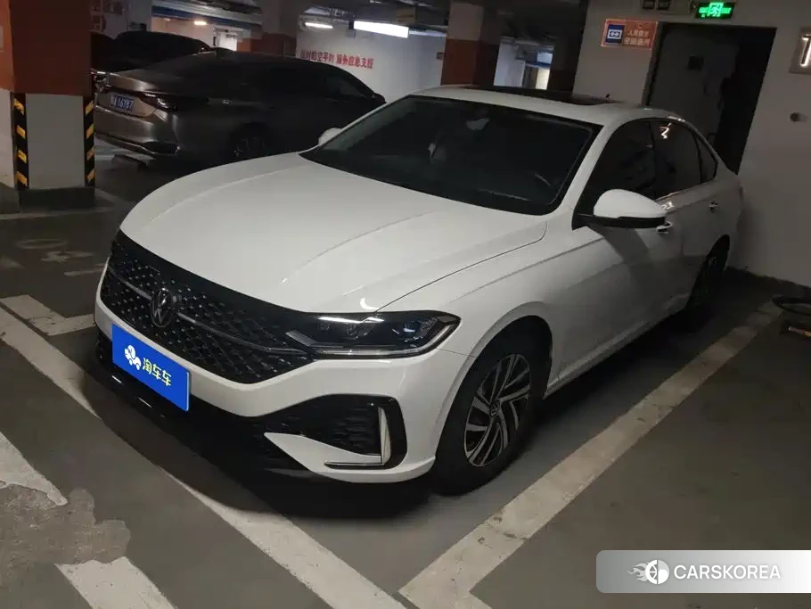 Volkswagen Lavida 2023 Белый из Китая, фото 5