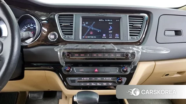 Kia The New Carnival 2018 Белый из Кореи, фото 5