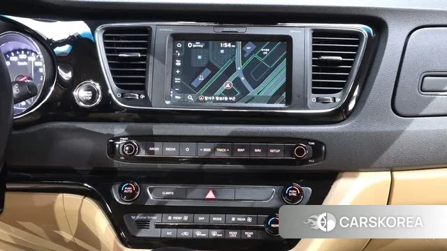 Kia The New Carnival 2018 Белый из Кореи, фото 5